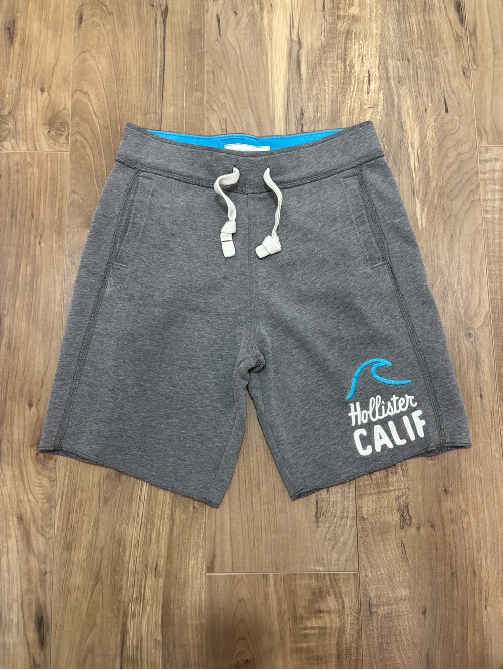 Hollister Men’s Gray Logo Drawstring Shorts - Gray